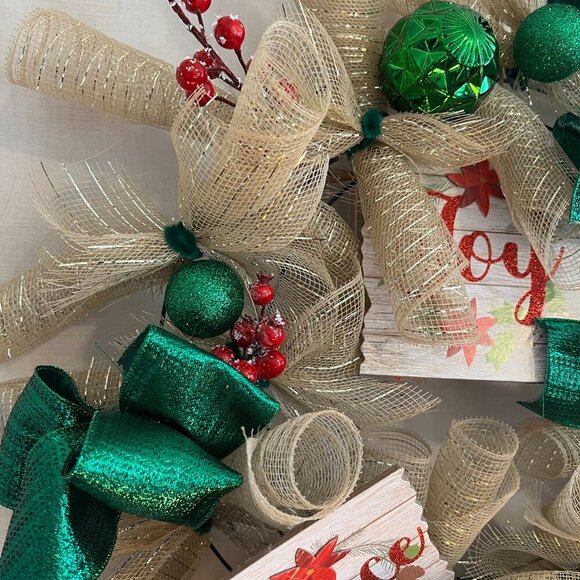 Handmade Joy, Peace & Noel Christmas Wreath - Picture 7 of 9